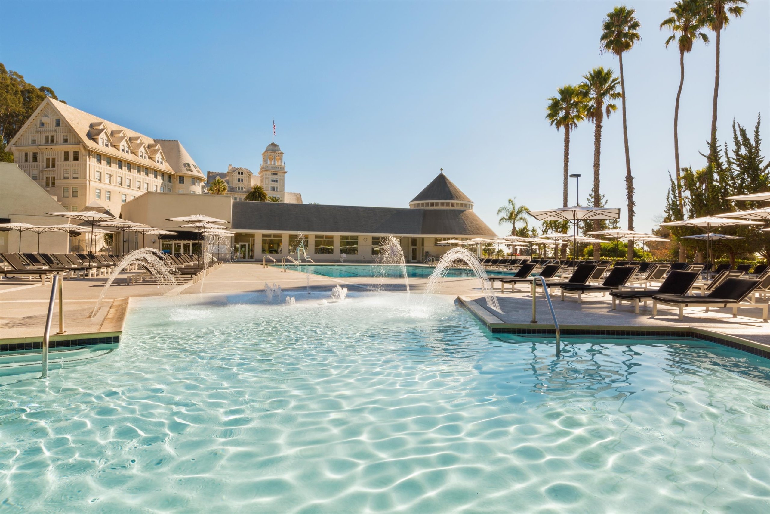 The pool at Claremont Club